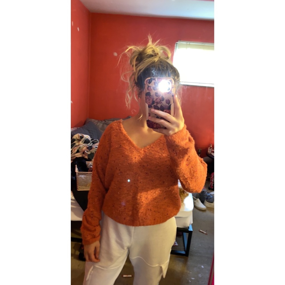 Sweater - Picture 5 of 5